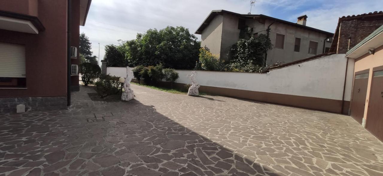 Villa Gaudi Cornegliano Laudense Экстерьер фото